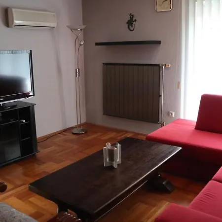 Annipanni Apartment